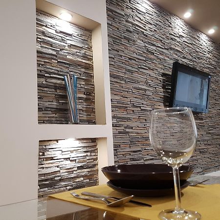 Woodstone Apartment Ploieşti Extérieur photo
